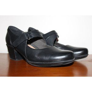 Clarks Size 9 Women Cushion Comfort Collection Black Hook & Loop Strap